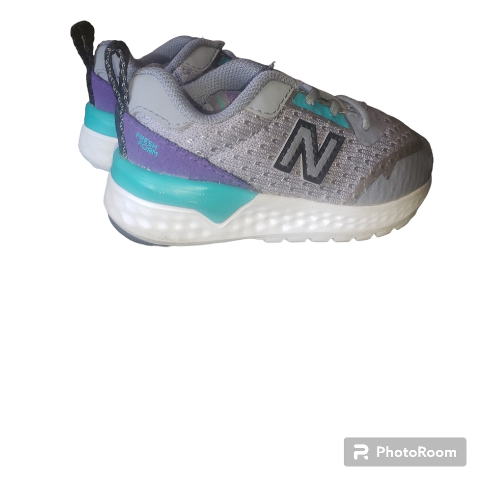 Infant New balance sneakers